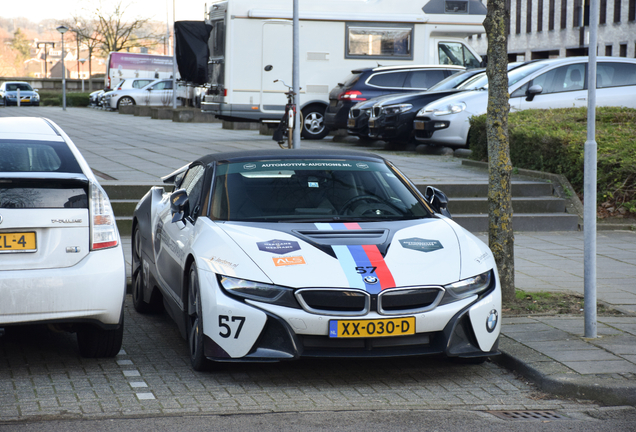 BMW i8 Roadster