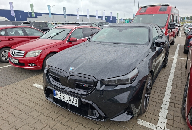 BMW M5 G90