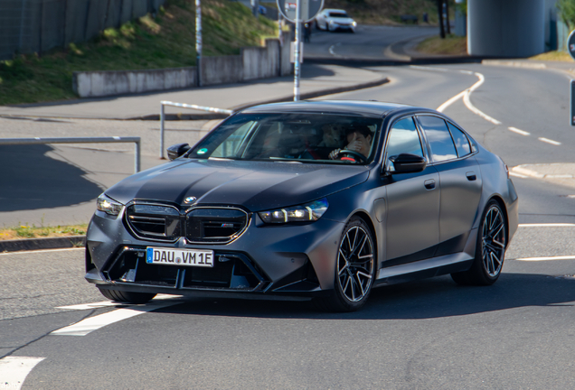 BMW M5 G90