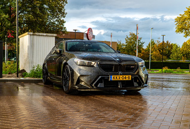 BMW M5 G90
