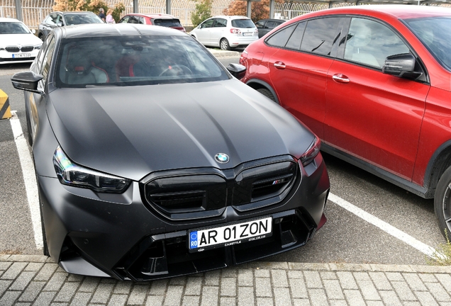BMW M5 G90