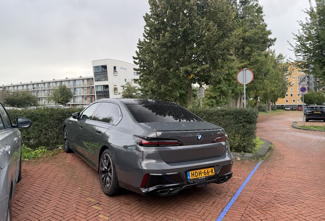 BMW M760e xDrive