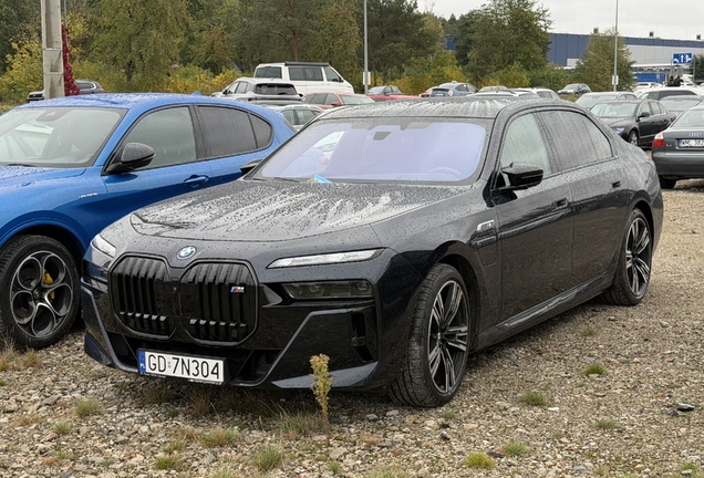 BMW M760e xDrive