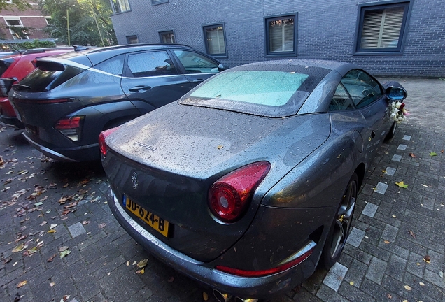 Ferrari California T