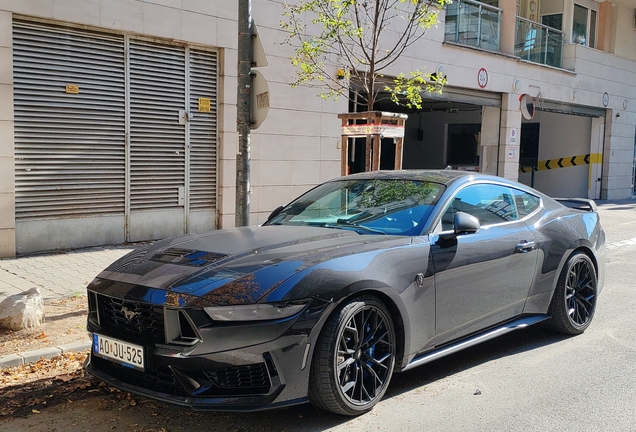 Ford Mustang Dark Horse 2024