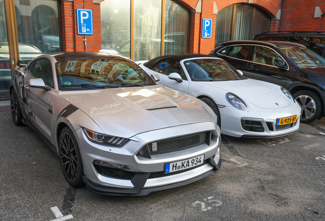 Ford Mustang GT 2015