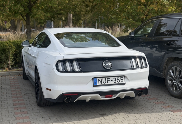 Ford Mustang GT 2015