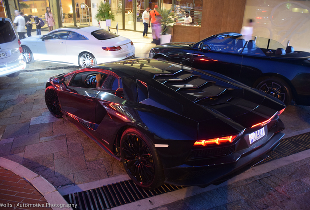 Lamborghini Aventador S LP740-4