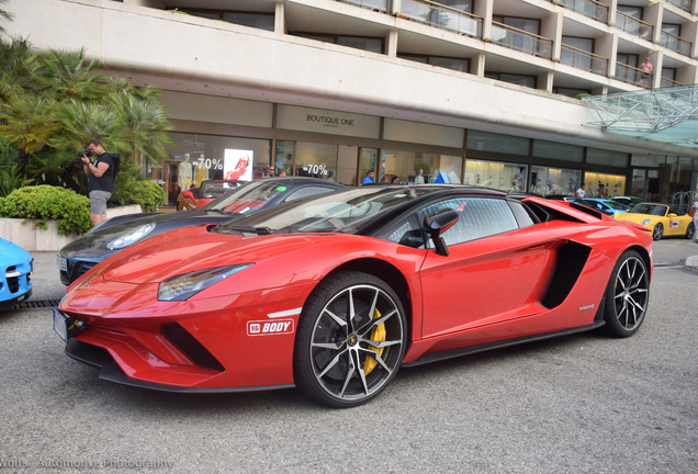 Lamborghini Aventador S LP740-4 Roadster