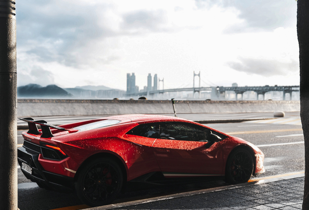 Lamborghini Huracán LP640-4 Performante