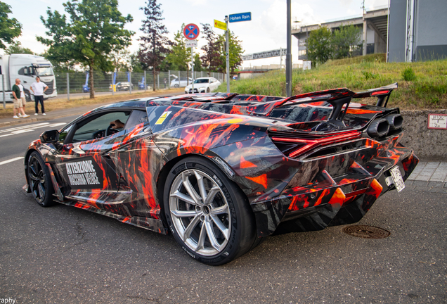 Lamborghini Revuelto SV