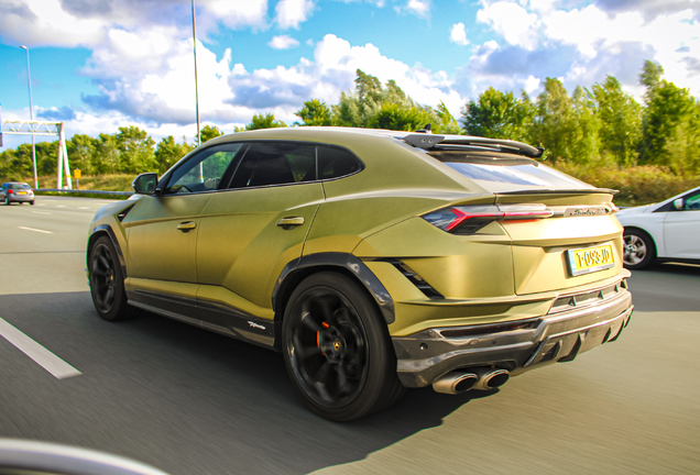 Lamborghini Urus Performante