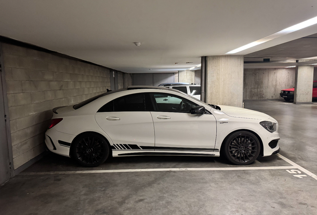 Mercedes-Benz CLA 45 AMG C117