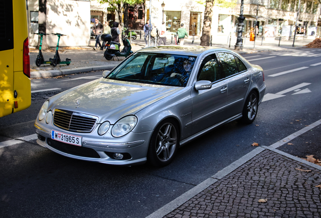 Mercedes-Benz E 55 AMG