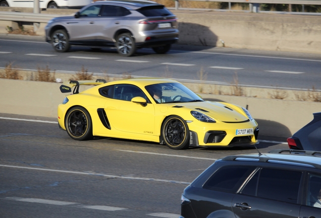Porsche 718 Cayman GT4 RS