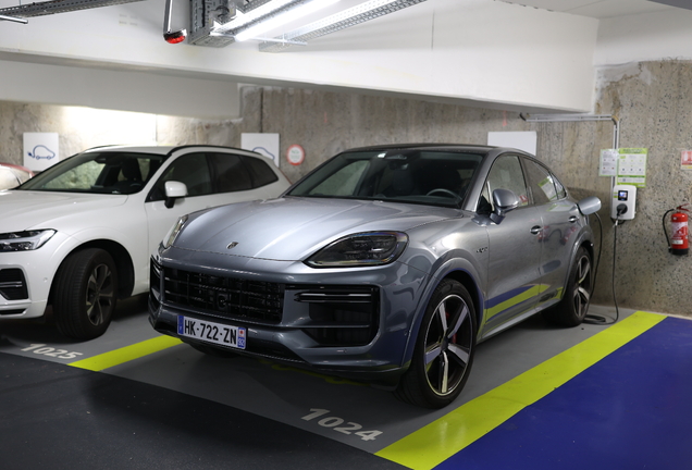 Porsche Cayenne Coupé Turbo E-Hybrid