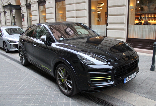 Porsche Cayenne Coupé Turbo S E-Hybrid