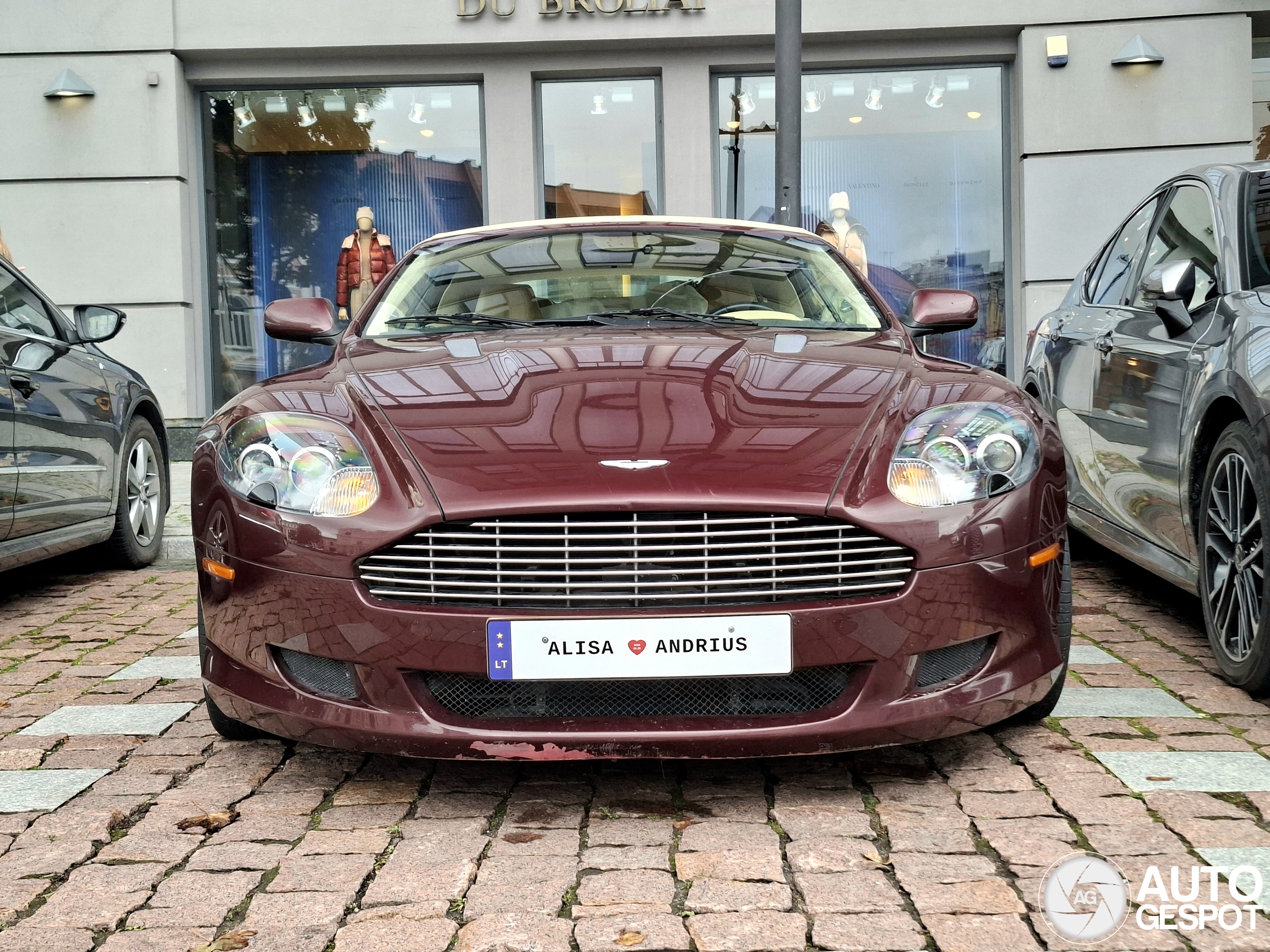 Aston Martin DB9 Volante
