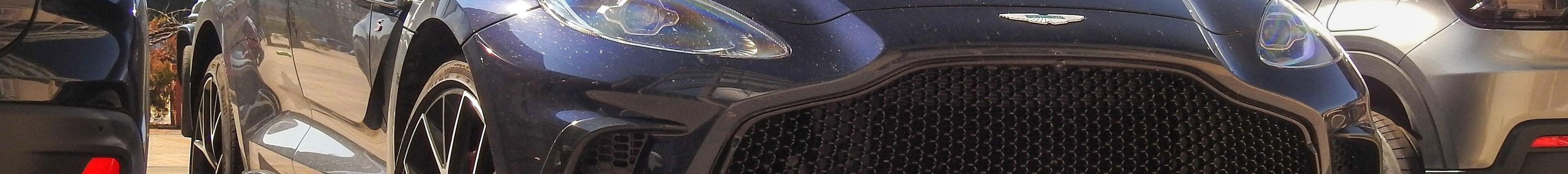 Aston Martin DBX S