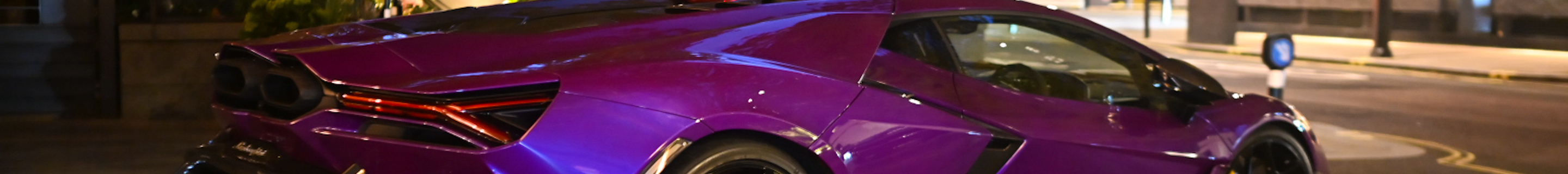Lamborghini Revuelto