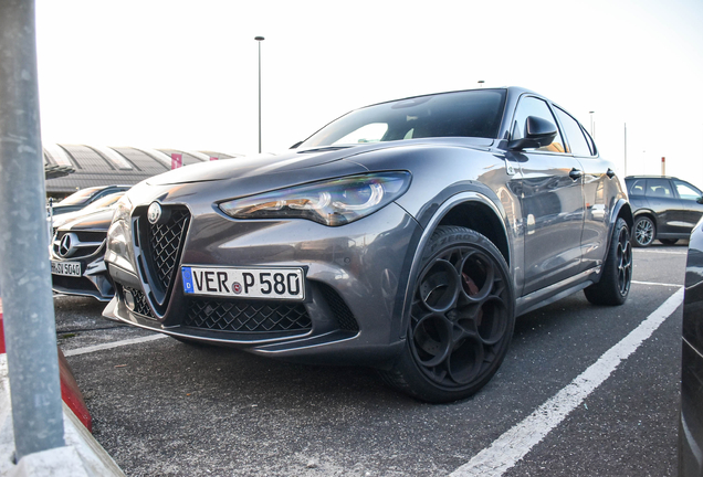 Alfa Romeo Stelvio Quadrifoglio 2023