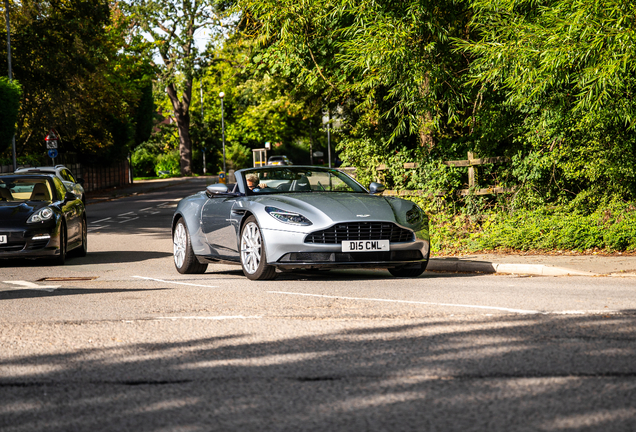 Aston Martin DB11 V8 Volante