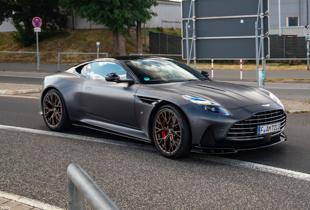 Aston Martin DB12 S