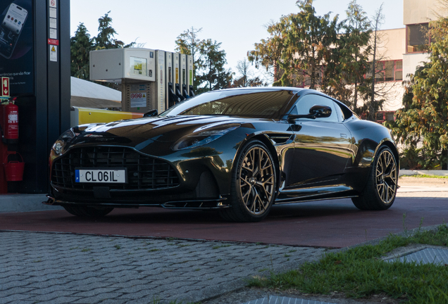 Aston Martin DB12 S