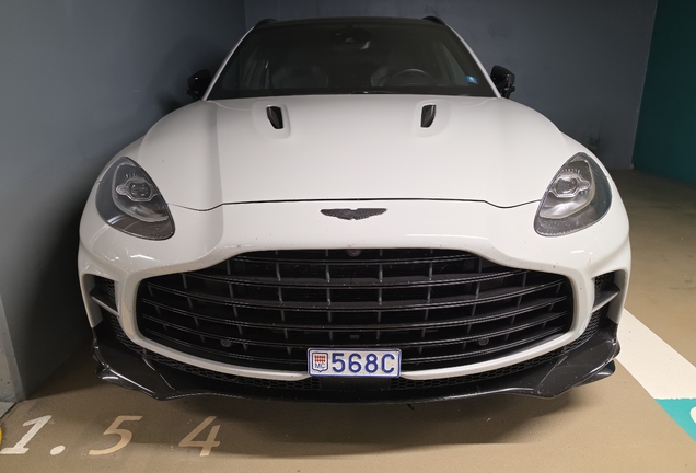 Aston Martin DBX707