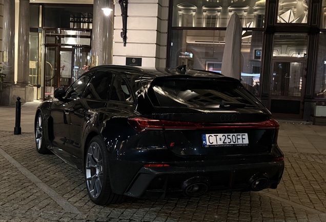 Audi RS5 Avant B10