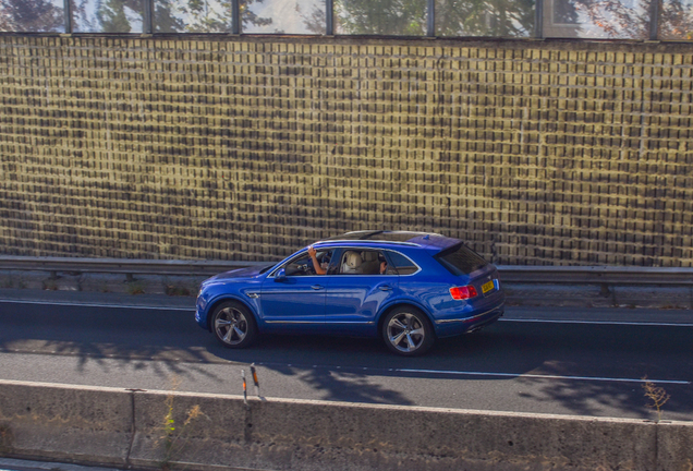 Bentley Bentayga V8