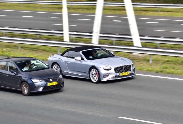 Bentley Continental GTC Mulliner 2025