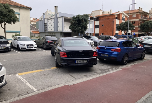 Bentley Flying Spur Hybrid S