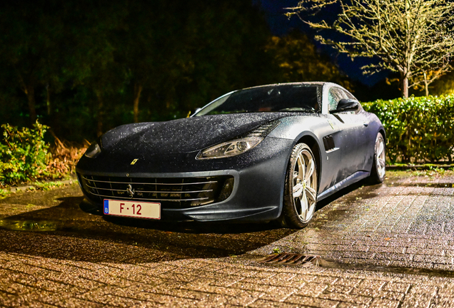 Ferrari GTC4Lusso