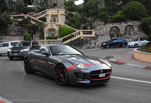 Jaguar F-TYPE R Convertible