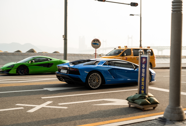 Lamborghini Aventador S LP740-4