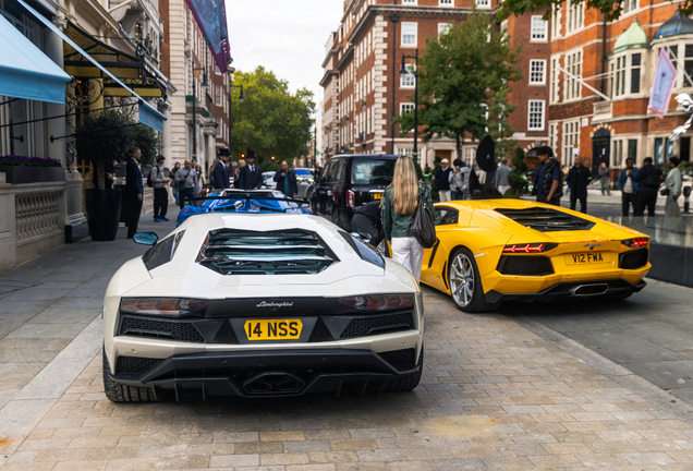 Lamborghini Aventador S LP740-4