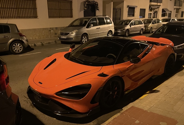 McLaren 765LT