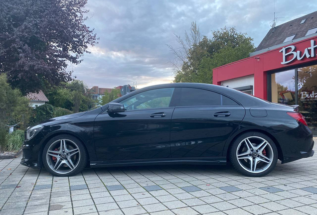 Mercedes-Benz CLA 45 AMG C117