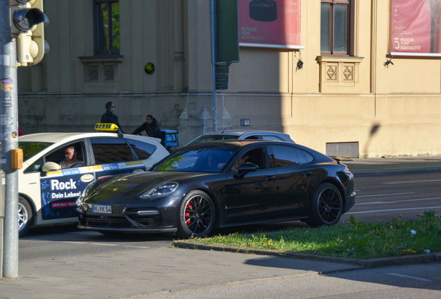 Porsche 971 Panamera Turbo MkI