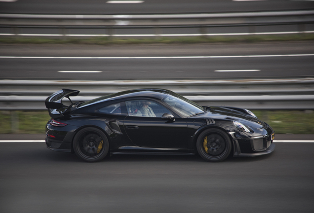 Porsche 991 GT2 RS Weissach Package