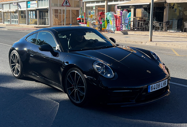Porsche 992 Carrera 4S MkI