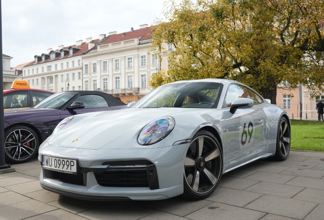 Porsche 992 Sport Classic