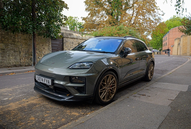 Porsche Macan EV Turbo