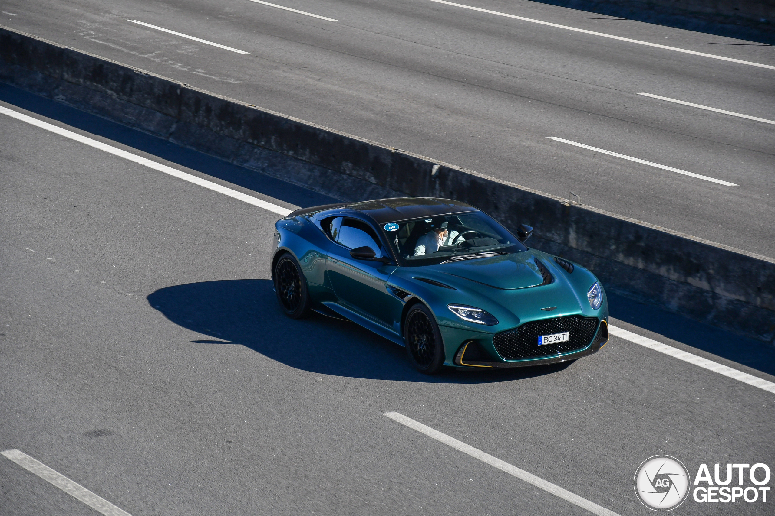 Aston Martin DBS 770 Ultimate