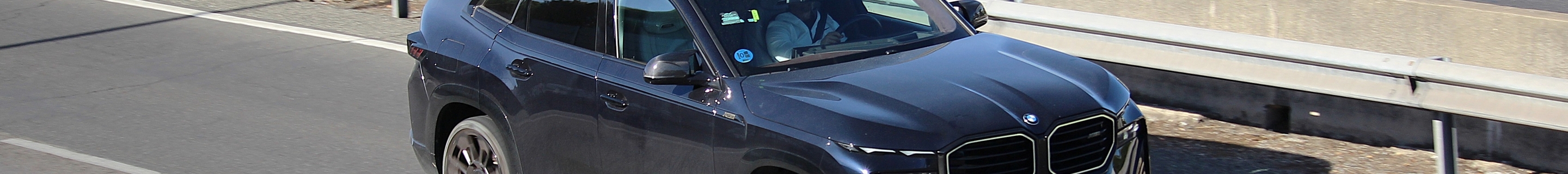 BMW XM G09