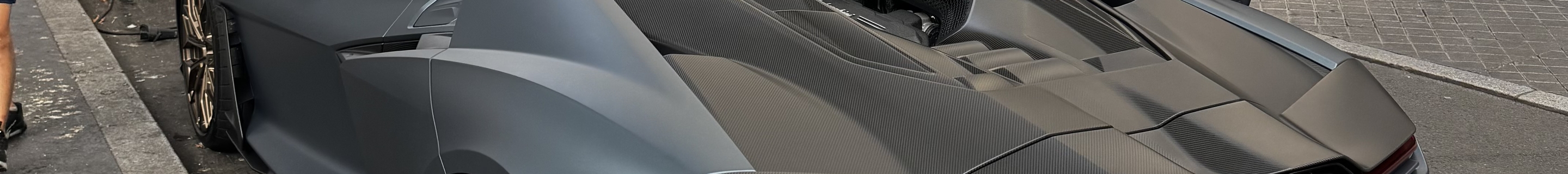 Lamborghini Revuelto