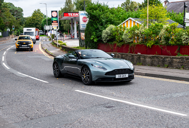 Aston Martin DB11 V8 Volante