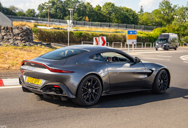 Aston Martin V8 Vantage 2018