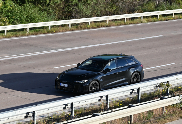 Audi RS5 Avant B10